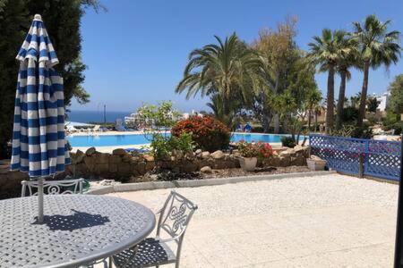 Kings Palace - Superb 2 Bed Ground Floor Apartment Paphos Exteriör bild